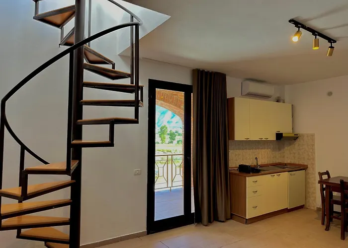 Delmar Aparment's Orikum Apartment